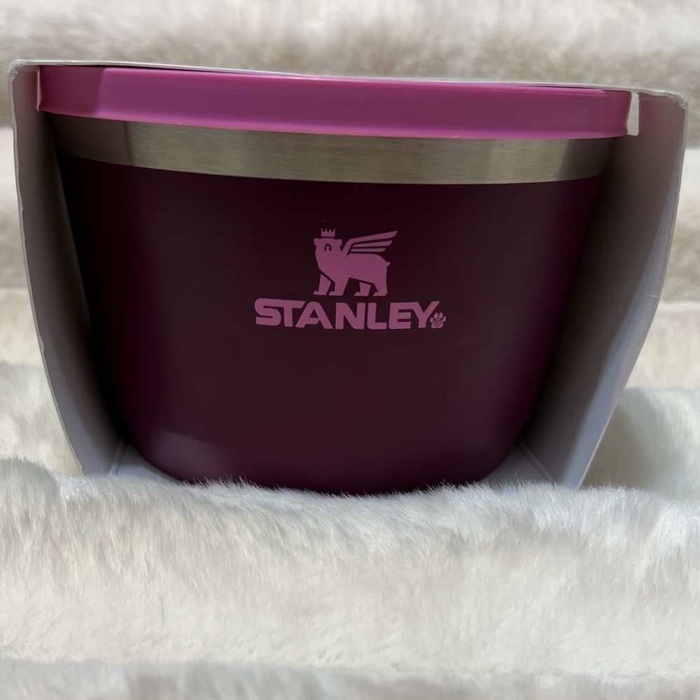 NWT Limited Release Sold Out Stanley 32 Pet Bowl Cuddle Collab - Picture 2 of 6